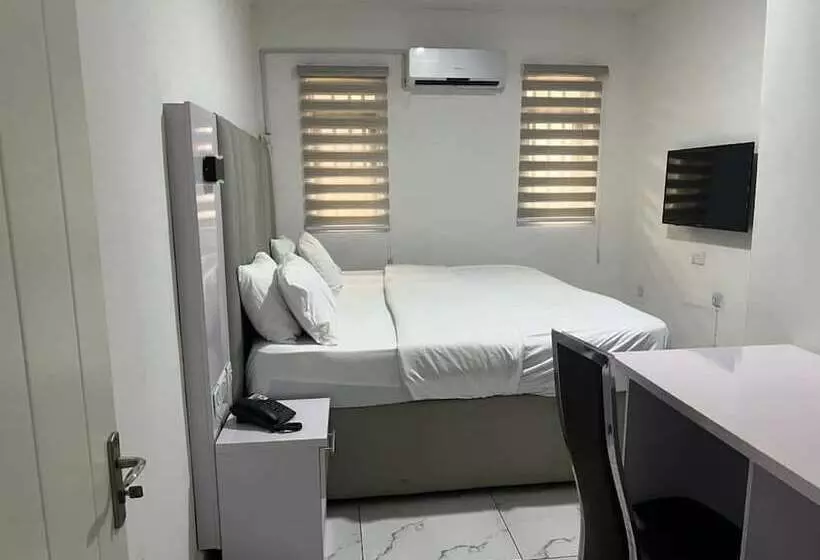 هتل Mansion Signature Homes