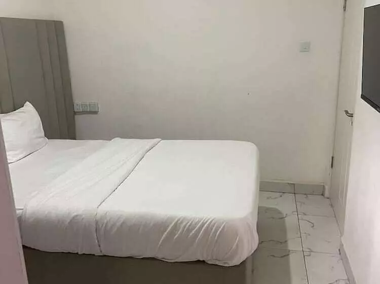 هتل Mansion Signature Homes