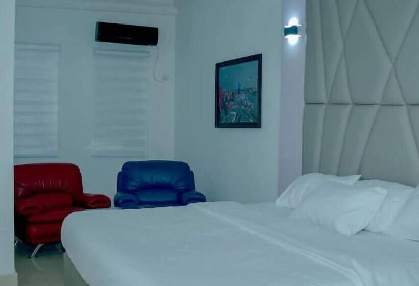 هتل Mansion Signature Homes