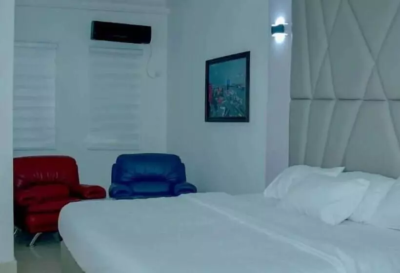 هتل Mansion Signature Homes