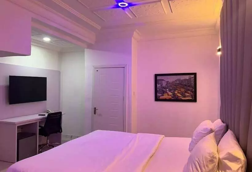 هتل Mansion Signature Homes