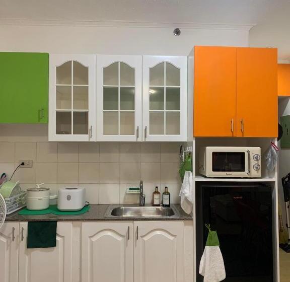 Hotel Mnk Condo Transient Albergo Residences