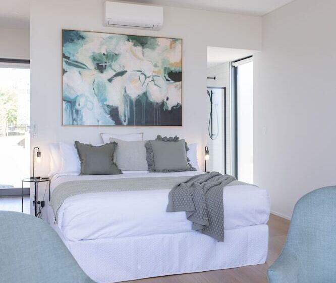 Отель Mt Duneed Estate