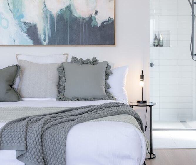 Отель Mt Duneed Estate