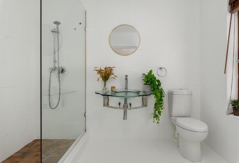 ホテル Neighbourgood Ravenscraig