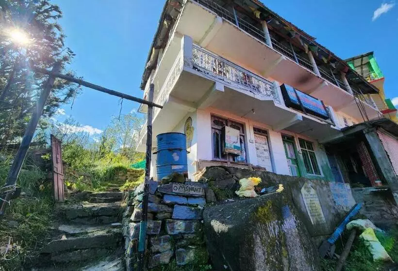 Hotelli Om Shanti , Tulga