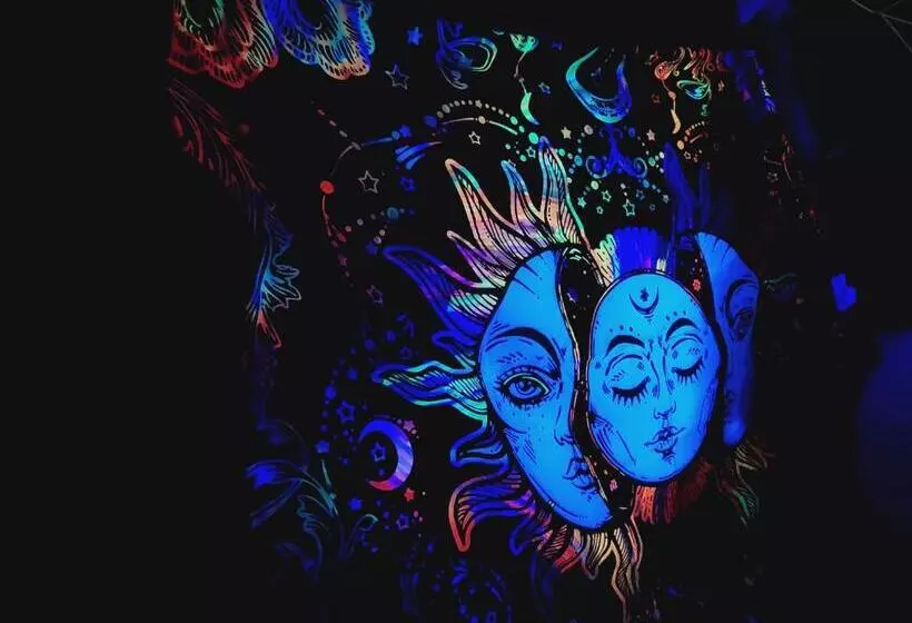 Hotelli Om Shanti , Tulga