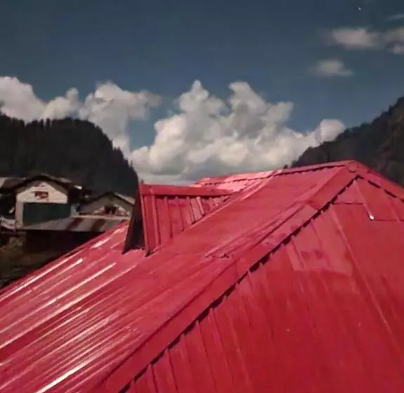 Hotelli Om Shanti , Tulga