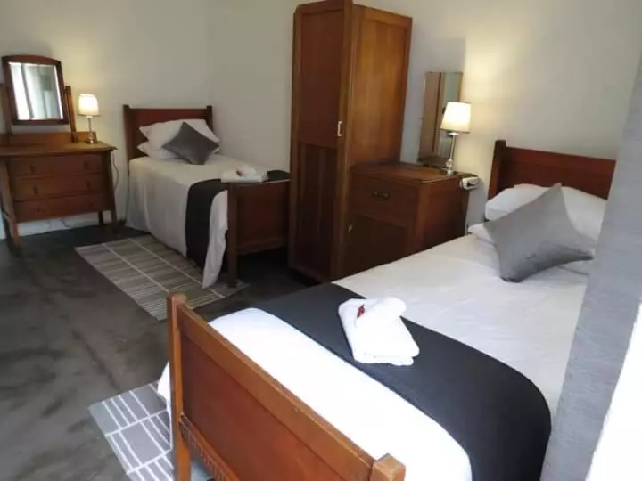 Majatalo Rus  N Bietjie Guesthouse/self Catering