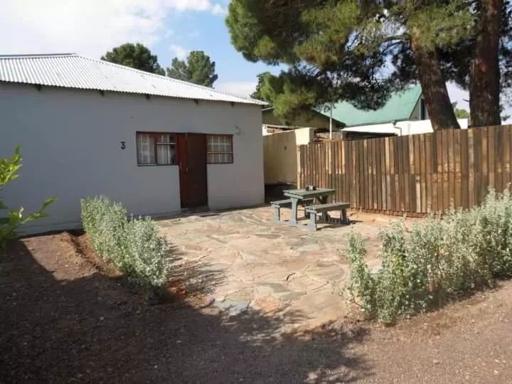 Majatalo Rus  N Bietjie Guesthouse/self Catering