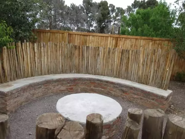 Majatalo Rus  N Bietjie Guesthouse/self Catering