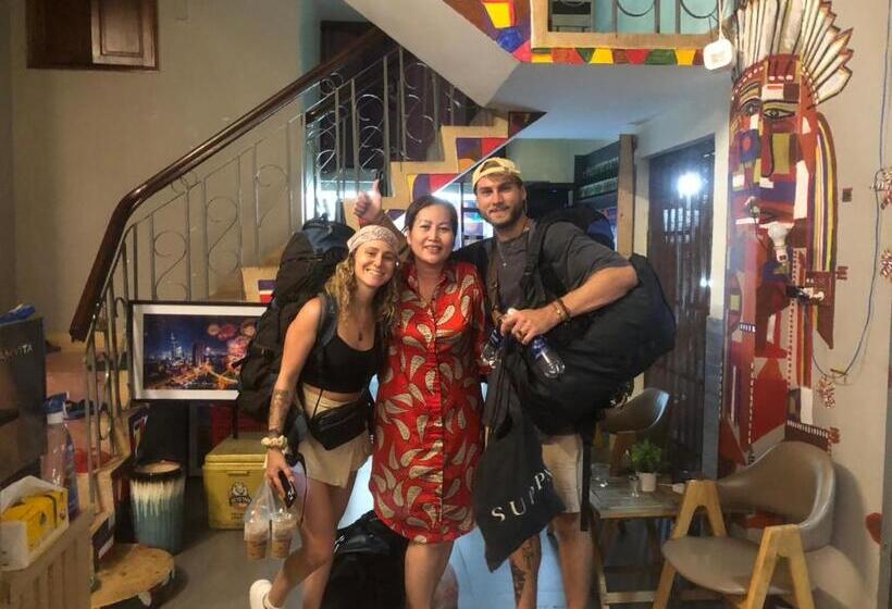 پانسیون The Vinyl Homestay