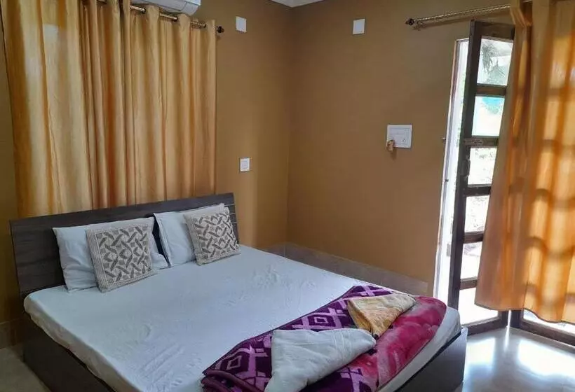 Lomakeskus Similipal Eco Retreat