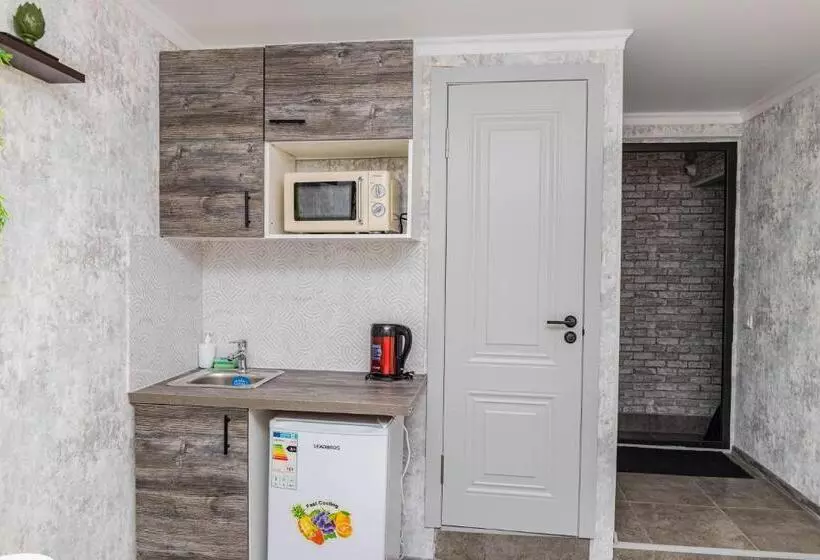 Yourhouse на си синхая 22 близко к меге