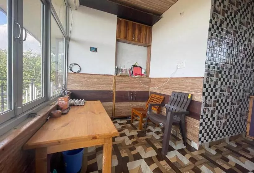 ユースホステル Biralive Cafe & Homes