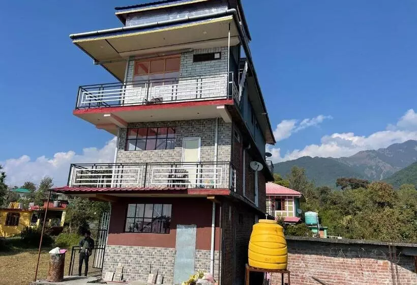 ユースホステル Biralive Cafe & Homes