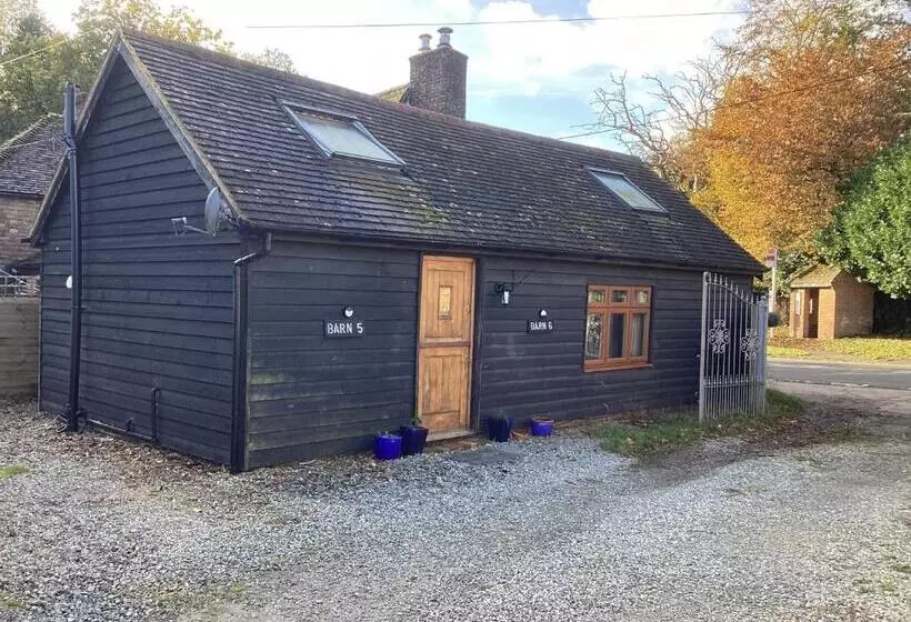 Bed and Breakfast Barn 6