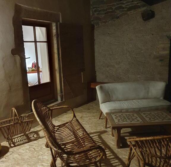 تختخواب و صبحانه Chez Danièle Et Jean Pierre