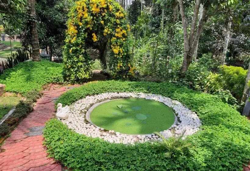 Ever Green Hostel