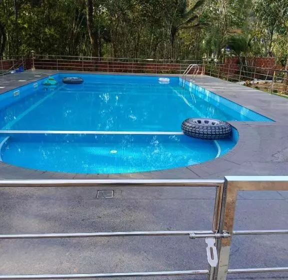 Ever Green Hostel