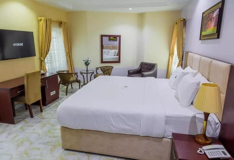 هتل Alheri Royal Apartment