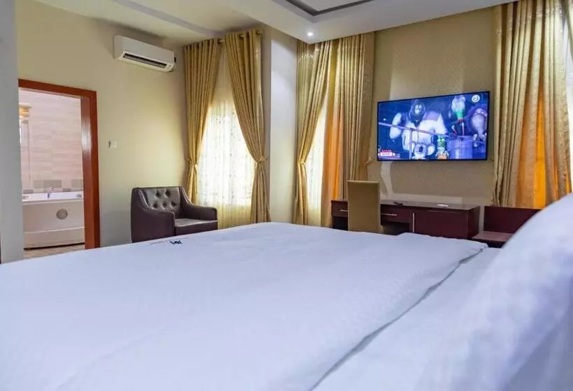 هتل Alheri Royal Apartment