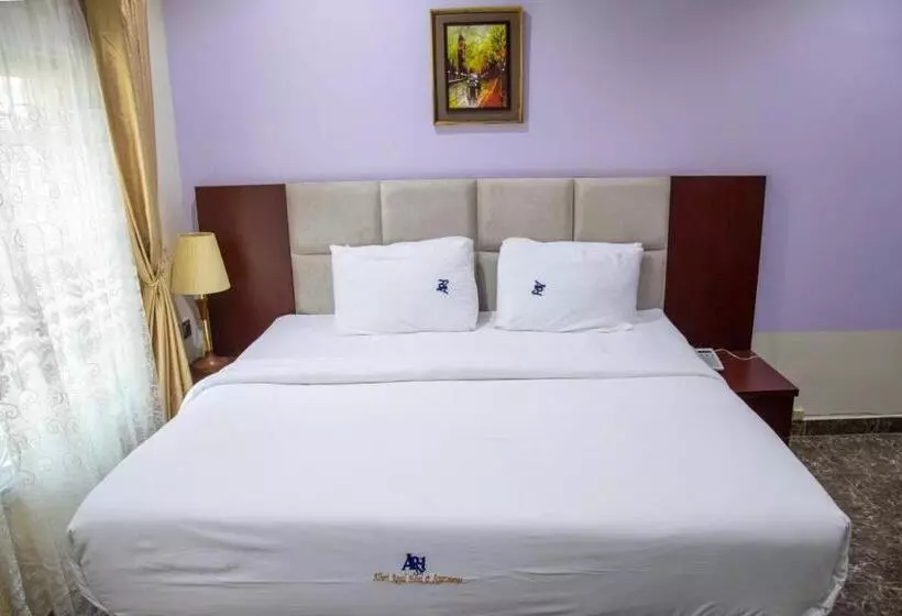 هتل Alheri Royal Apartment
