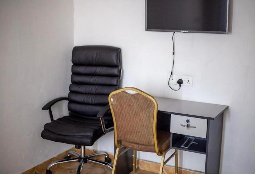 ホテル J In G Retreat Center