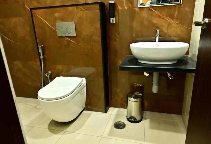 בית מלון כפרי Downtown The Mallika Sapphire