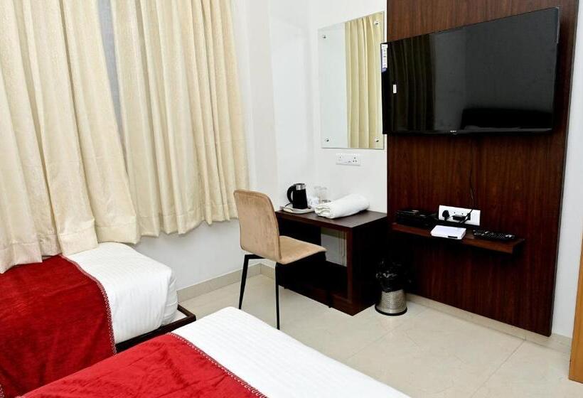 בית מלון כפרי Downtown The Mallika Sapphire