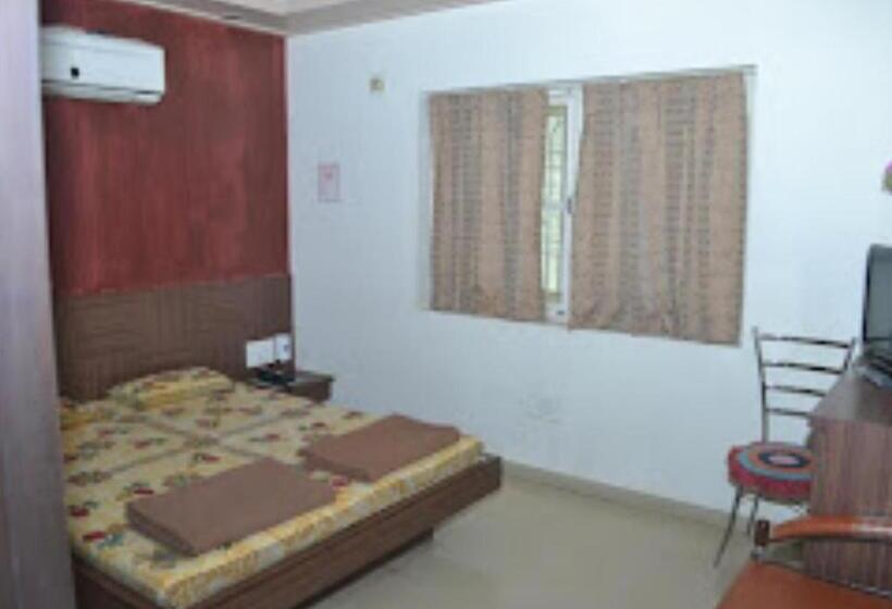 Rajdhani And Guest House Gujarat   Best Family Hotel In Halol Near Pavaghad And Halol Gidc