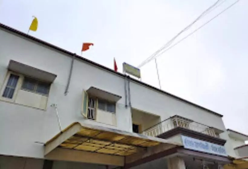 Rajdhani And Guest House Gujarat Best Family Hotel In Halol Near Pavaghad And Halol Gidc