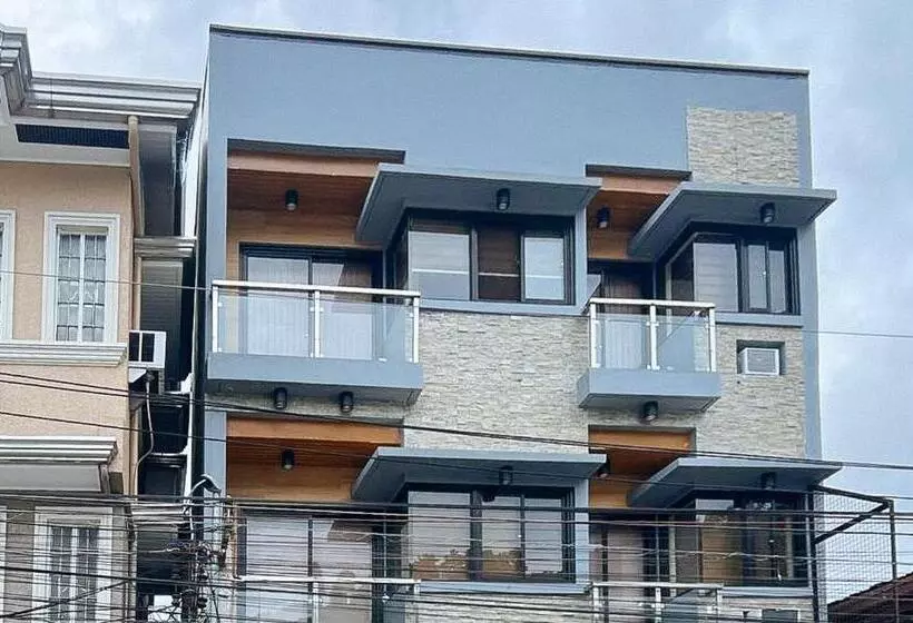 ホテル Reddoorz @ Cms Apartelle Olongapo City