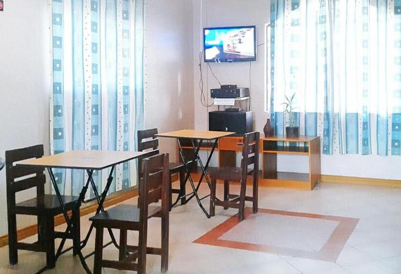 Szálloda Reddoorz @ D Little Egg Hostel Pangasinan