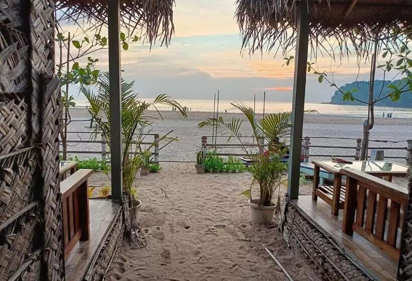 ホテル The Coast Beach Resort