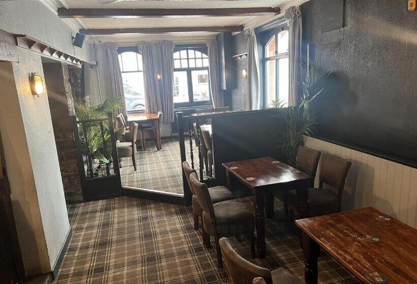 酒店 The White Lion