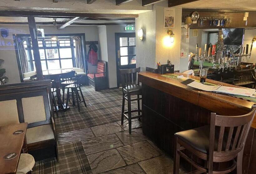 酒店 The White Lion