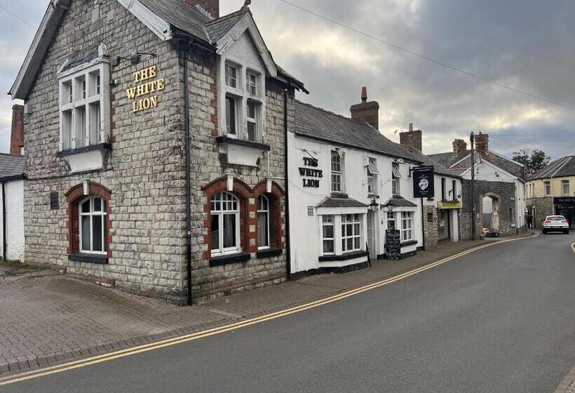 酒店 The White Lion