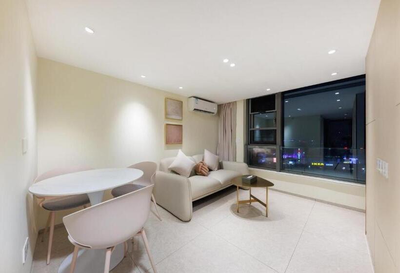 Mandi International Apartment   Guangzhou Financial City Sanxi Metro Station