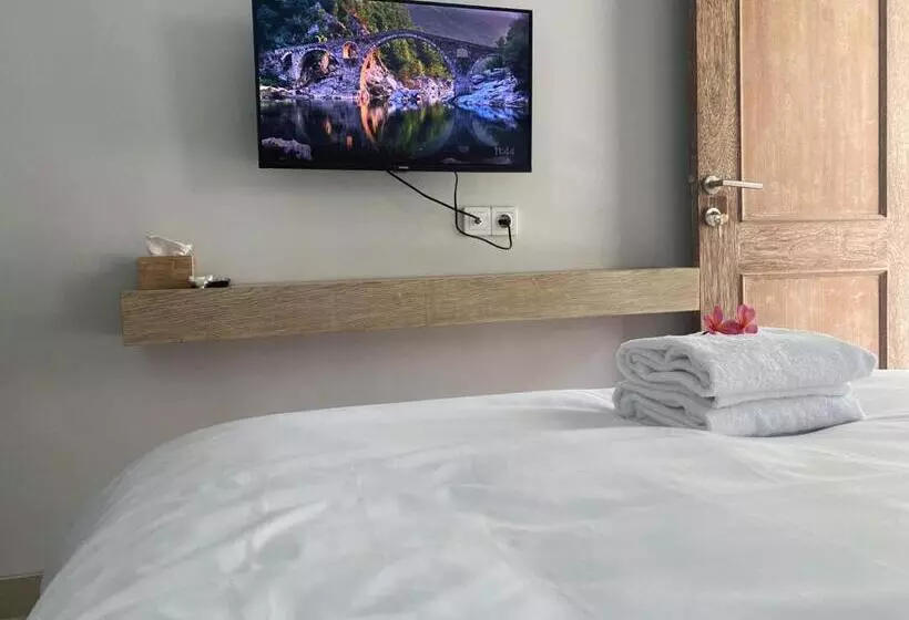ペンション Manuver Surf And Stay Uluwatu Bali