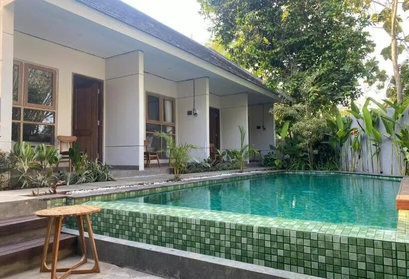 ペンション Manuver Surf And Stay Uluwatu Bali