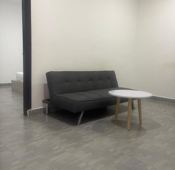 פנסיון Phnom Penh Grand House