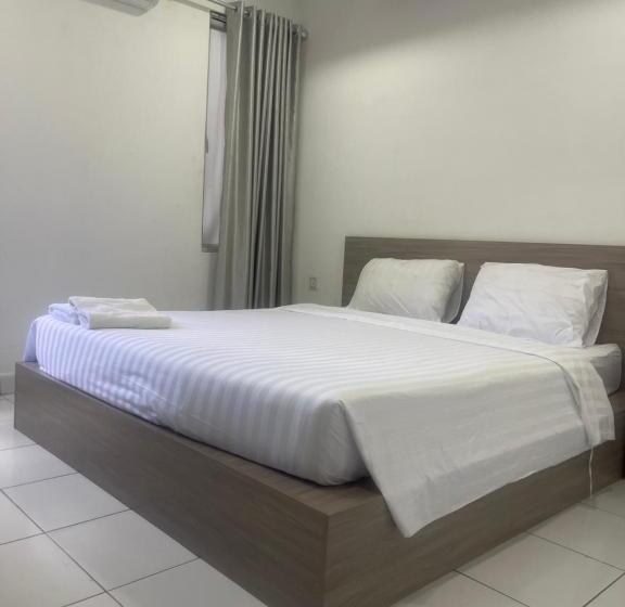 פנסיון Phnom Penh Grand House