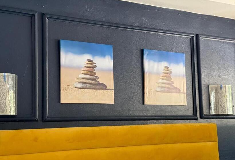 פנסיון Ntsane’ S Exquisite Homes