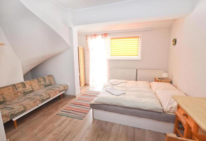 펜션 Penzión Hruboš