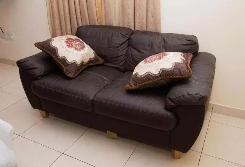 پانسیون Velvetrose Cottage