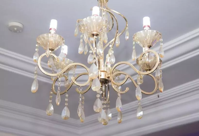 پانسیون Velvetrose Cottage