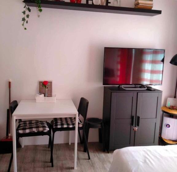 بنسيون Vie La Bella