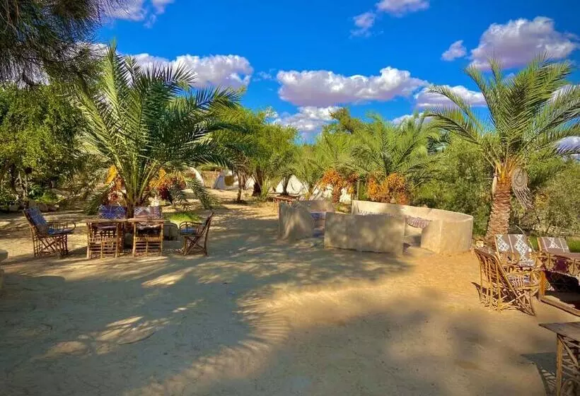 هاستل Oasis Hot Spring