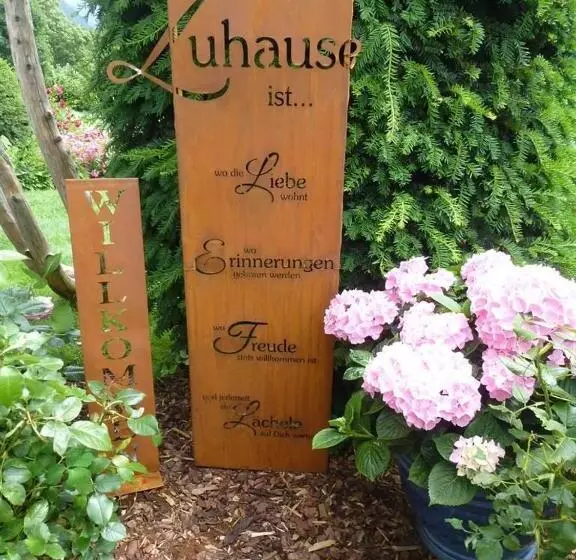 Aamiaismajoitus (B&B) Appartement Zint